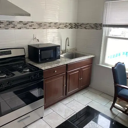 Shore Beach Houses - 38 A Lincoln Avenue